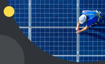 Installateur auf Solardach