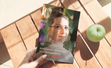 Eine Broschüre der SRH Berufliche Reha
