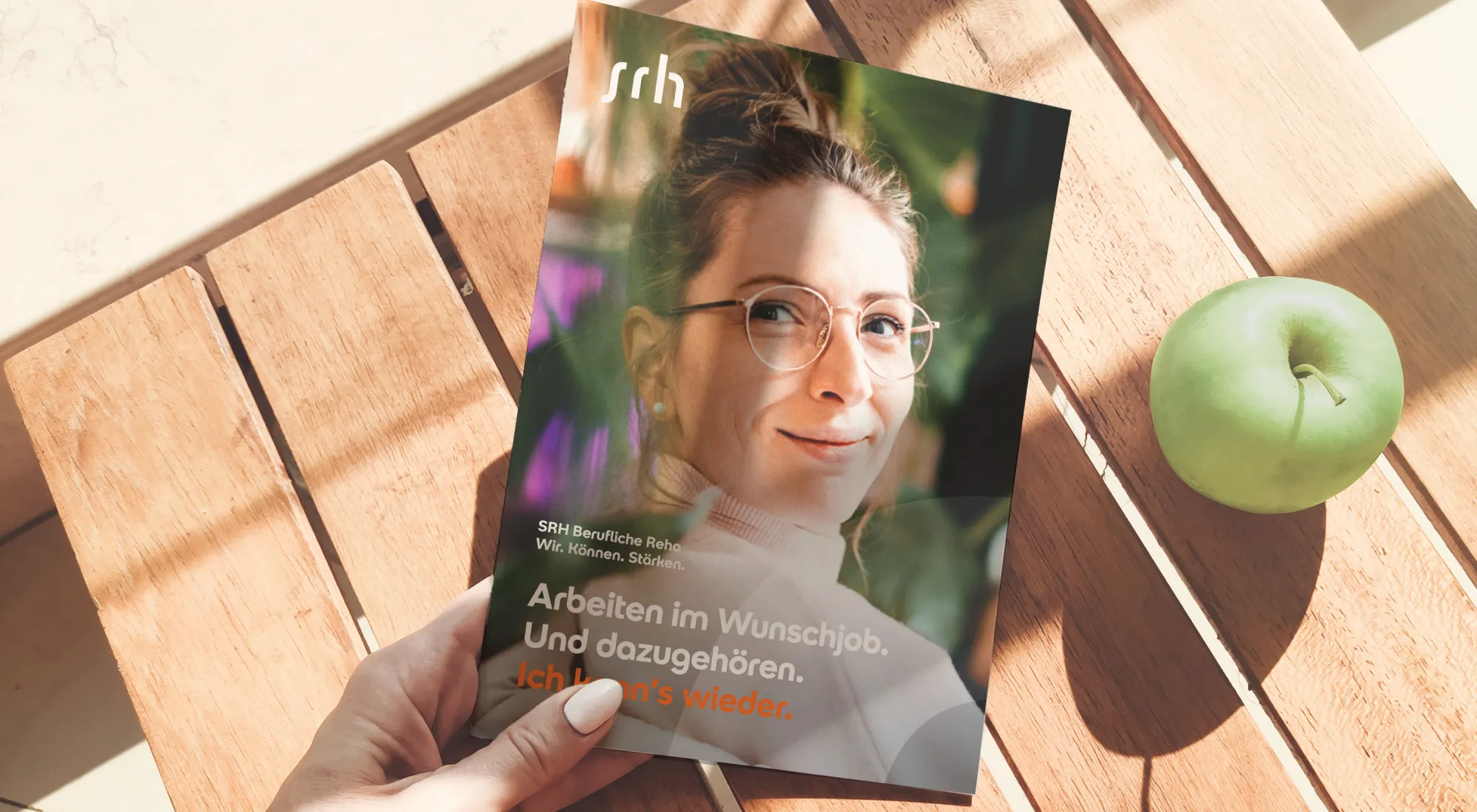 Eine Broschüre der SRH Berufliche Reha